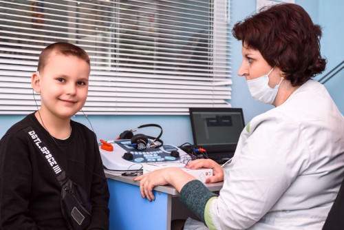 Всемирный день слуха стал настоящим праздником для 7-летнего Никиты из Брянска